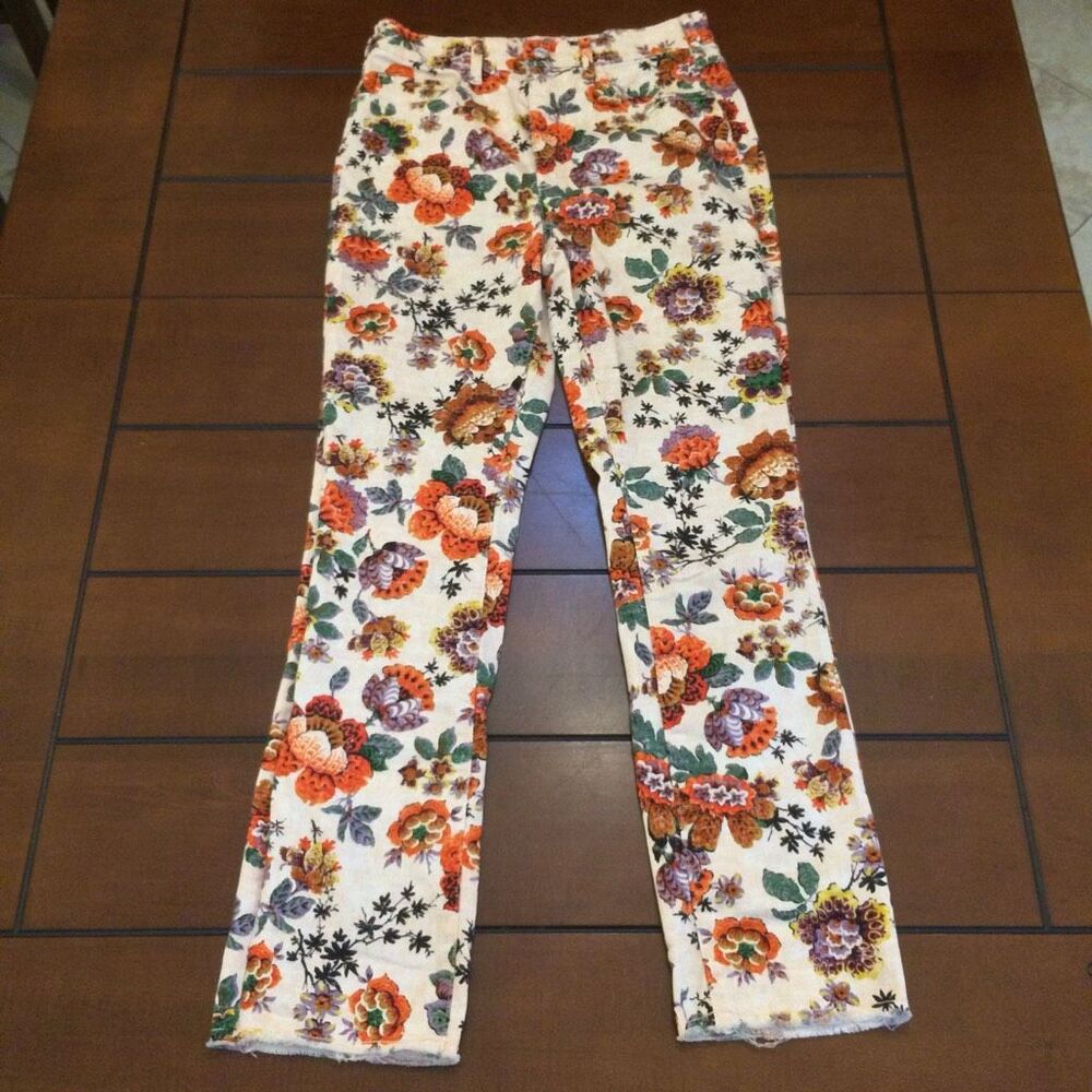 Pilcro Anthropologie floral print cigarette jeans 28t raw hem